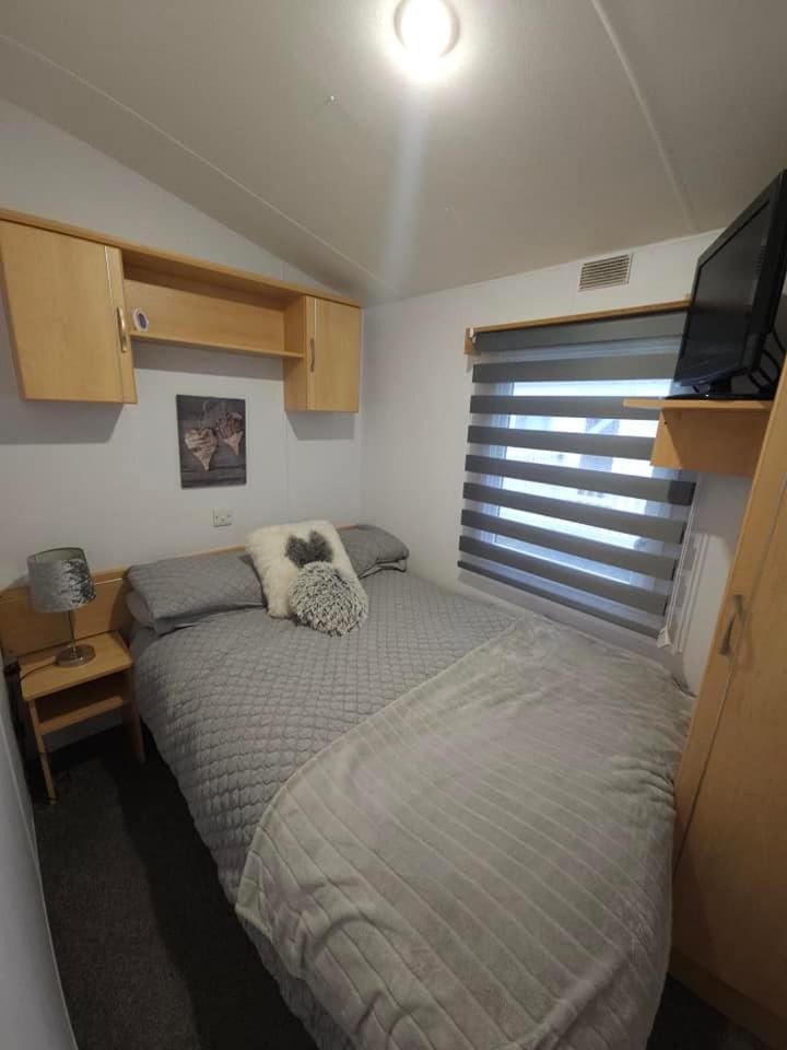 Tattershall Lakes Hot Tub Lodge Breaks Екстериор снимка